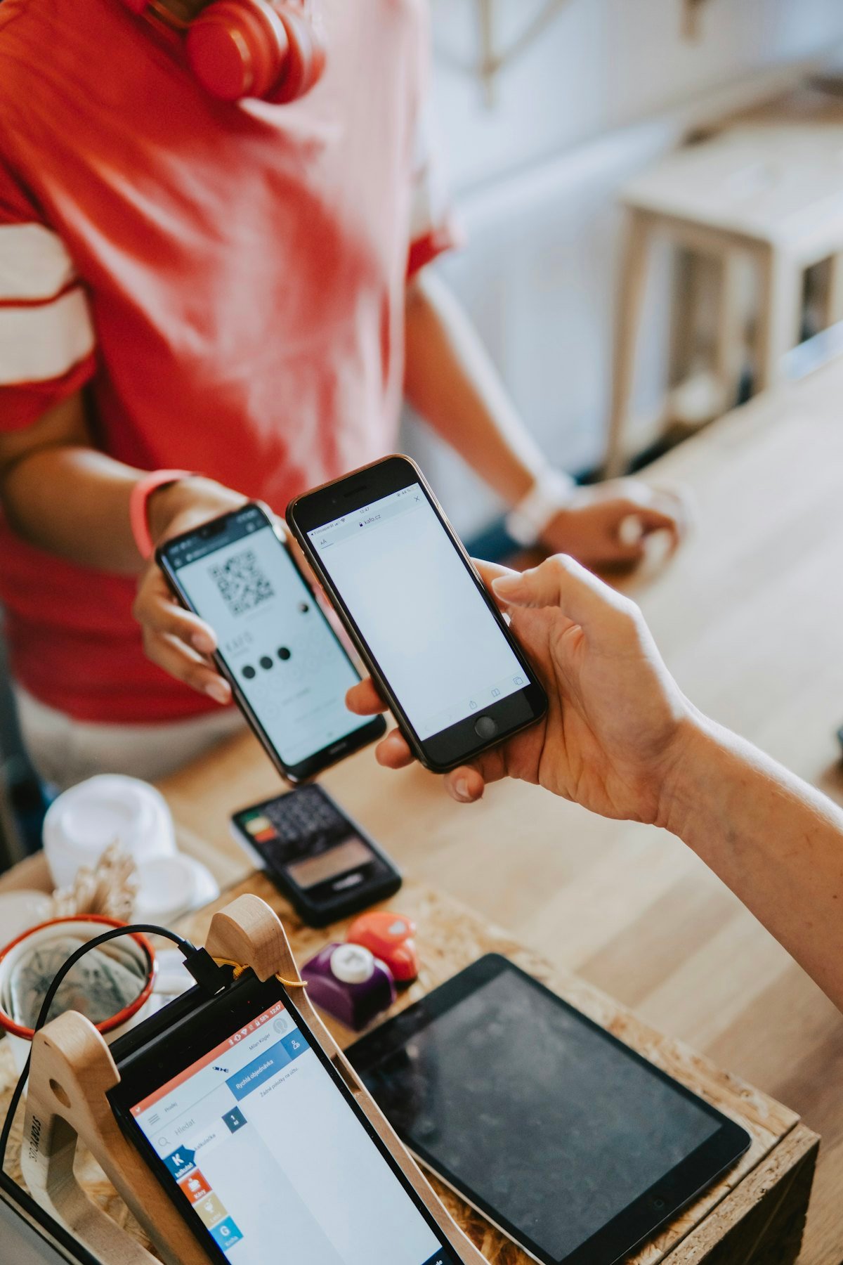 Comparison of AI agent payment protocols x402 vs AP2 vs ACP